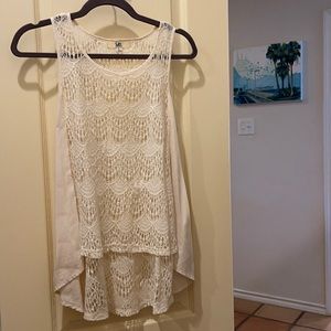 Lace t-back top Large